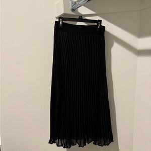 DKNY Black Midi Pleated A-Line Skirt